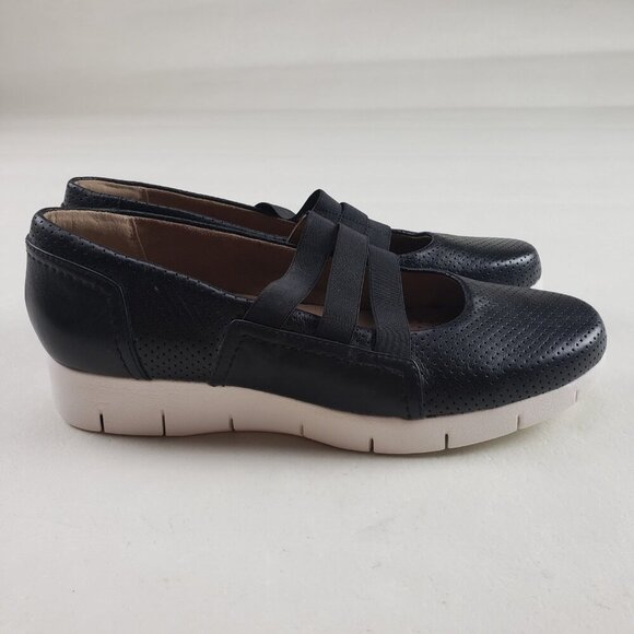 Clarks Daelyn City Mary Jane Shoe Womens 9 Black Leather Comfort Slip On Flat - Picture 1 of 10